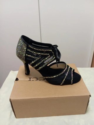 Zapatos de baile latino nuevos sin usar