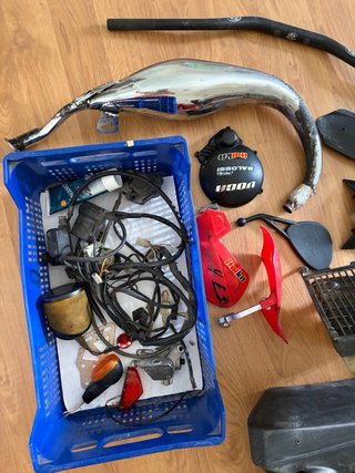Piezas moto 50cc usados