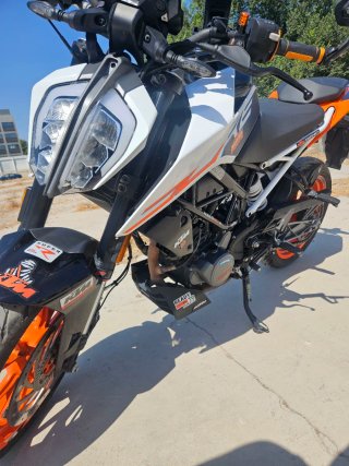 KTM Duke 125 ABS 2024 - 9.000 km