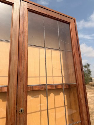 Vitrina expositora / Armario madera y cristal