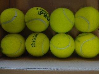 8 palline da tennis/paddle usate