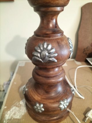 Pie de lámpara vintage madera