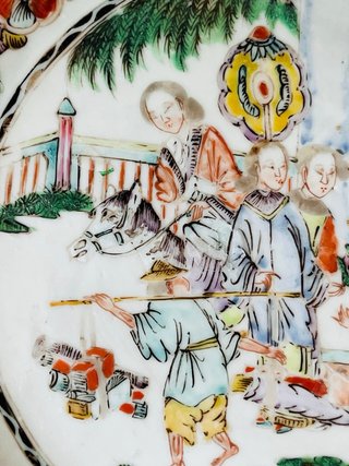 Plato de porcelana china antiguo