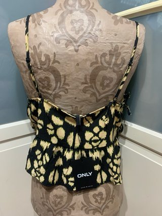 Top con estampado étnico