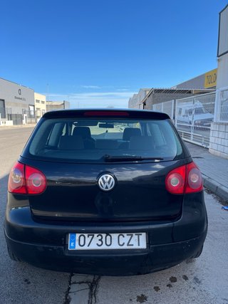 Volkswagen Golf 2004