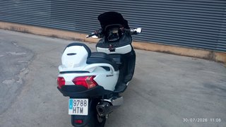 Suzuki Burgman 650 Executive Maxi Scooter