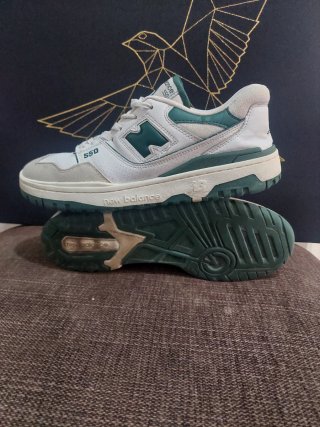 Zapatillas New Balance 550 Verde y Blanco