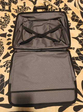 Maleta de viaje Samsonite negra con ruedas
