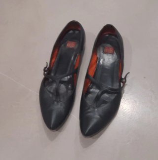 Zapatos planos Vialis negros tipo bailarina