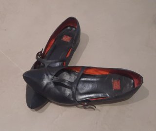 Zapatos planos Vialis negros tipo bailarina