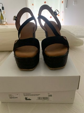 Sandalias Opa Negras y Marrones