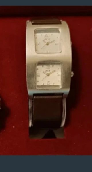 Orologio biquadrante marrone e argento