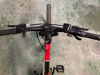 Bicicleta Rockrider 24” ST900 Roja (9-12 años)