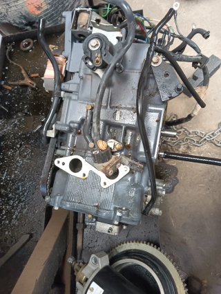Motor fueraborda Yamaha 4 tiempos 15 cv