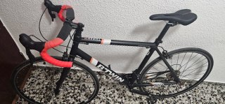 Bicicleta de carretera B'TWIN