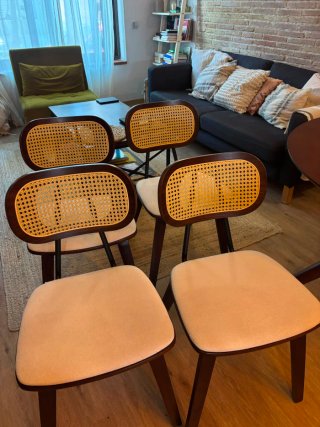 Juego de 4 Sillas de Comedor con Ratán.