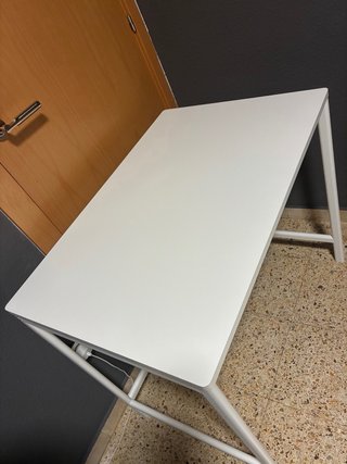 Escritorio IKEA ENKROKEN