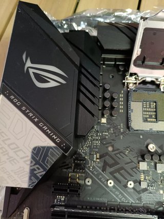 Placa Base Asus ROG STRIX Z390-F GAMING