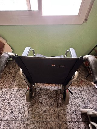 Silla de ruedas plegable