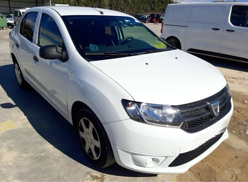 Dacia Logan 2016 • Solo 60.000 km • Golpe / Averia - foto 1