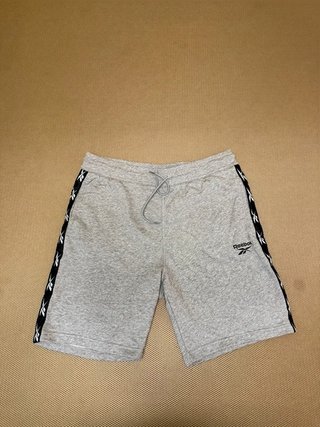 Pantalón corto deportivo gris Reebok