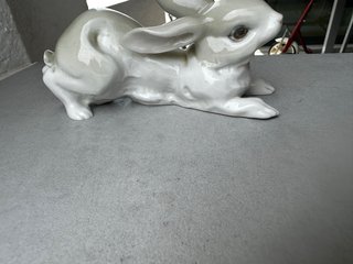 Figuras de cerámica de conejos y perros de lladró