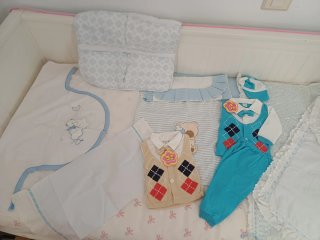 Juego de sábanas y ropa de cuna