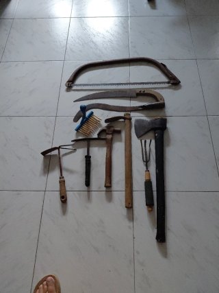 Lote de herramientas manuales