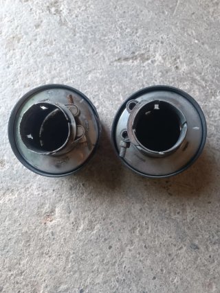 Colas de escape Akrapovic Carbono