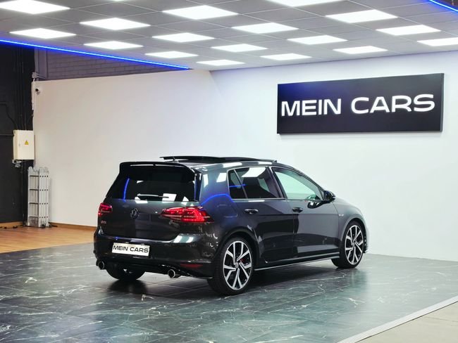 Volkswagen Golf 2016, foto 2