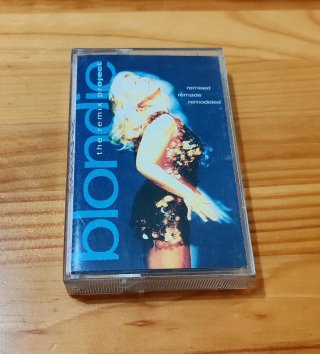 Cinta Cassette Blondie Remixed Remade Remodeled