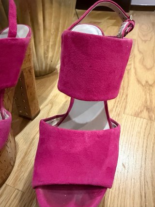 Sandalias Zara Plataforma Fucsia Talla 37