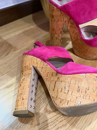 Sandalias Zara Plataforma Fucsia Talla 37