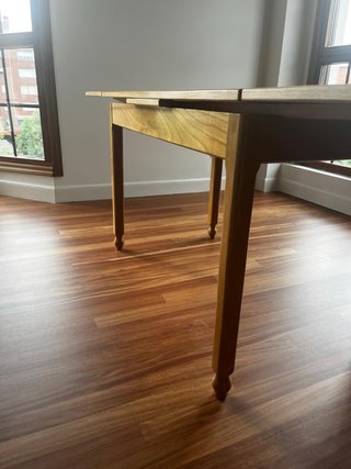 Mesa de madera maciza