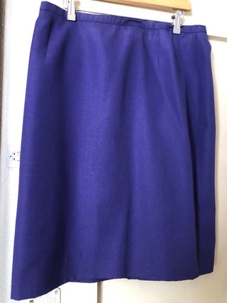 Traje vintage falda y chaqueta morado