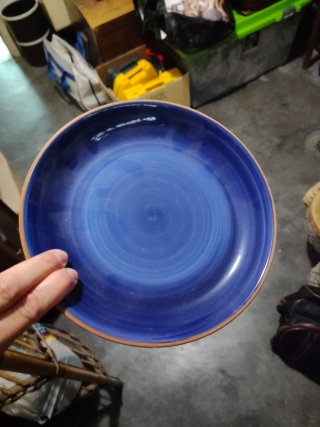 Servizio piatti blu in ceramica