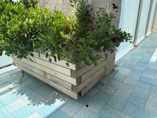 Jardinera de madera 90x40