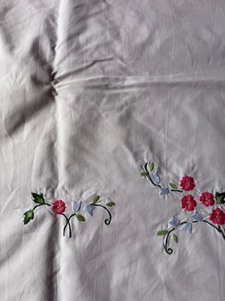 Toalha de mesa bordada floral