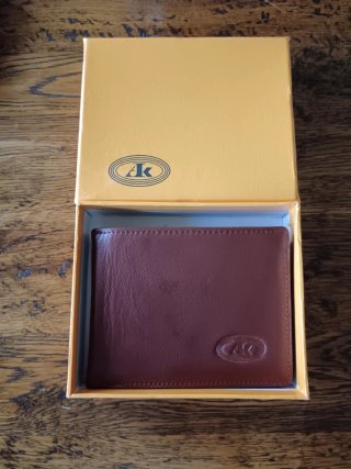 Cartera de piel AK marrón