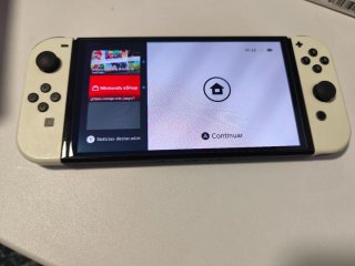 Nintendo Switch OLED Blanca y Negra