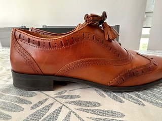 Zapato de mujer marrón