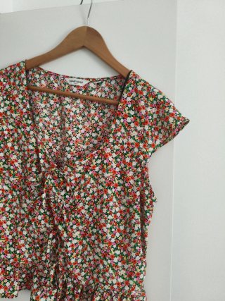 Blusa NAF NAF floral