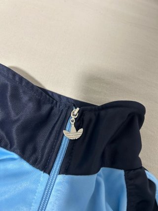 Chaqueta Adidas Originals Vintage y Y2K Retro