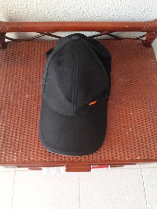 Lote 2 Gorra negras calavera y llamas y negra