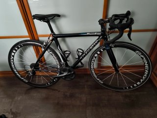 Bicicleta de carretera Trek Madone 5.2