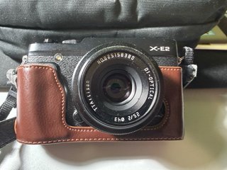 Cámara fotográfica Fujifilm X. Objetivo TTArtisan
