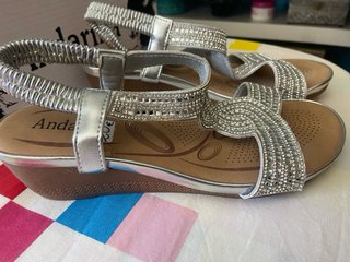 Sandalias Andar Plata Mujer
