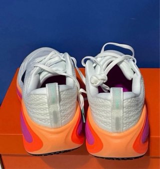 Nike Vomero Plus Fire Pink Talla 38 running