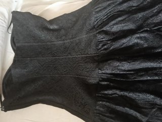 Vestido negro encaje fiesta