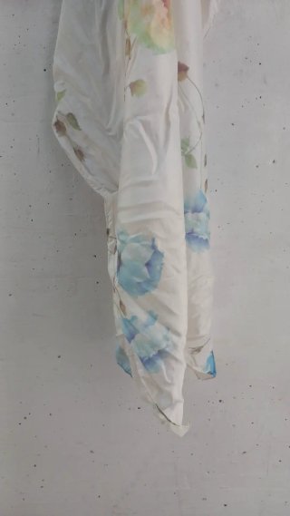 Foulard in seta floreale toni delicati